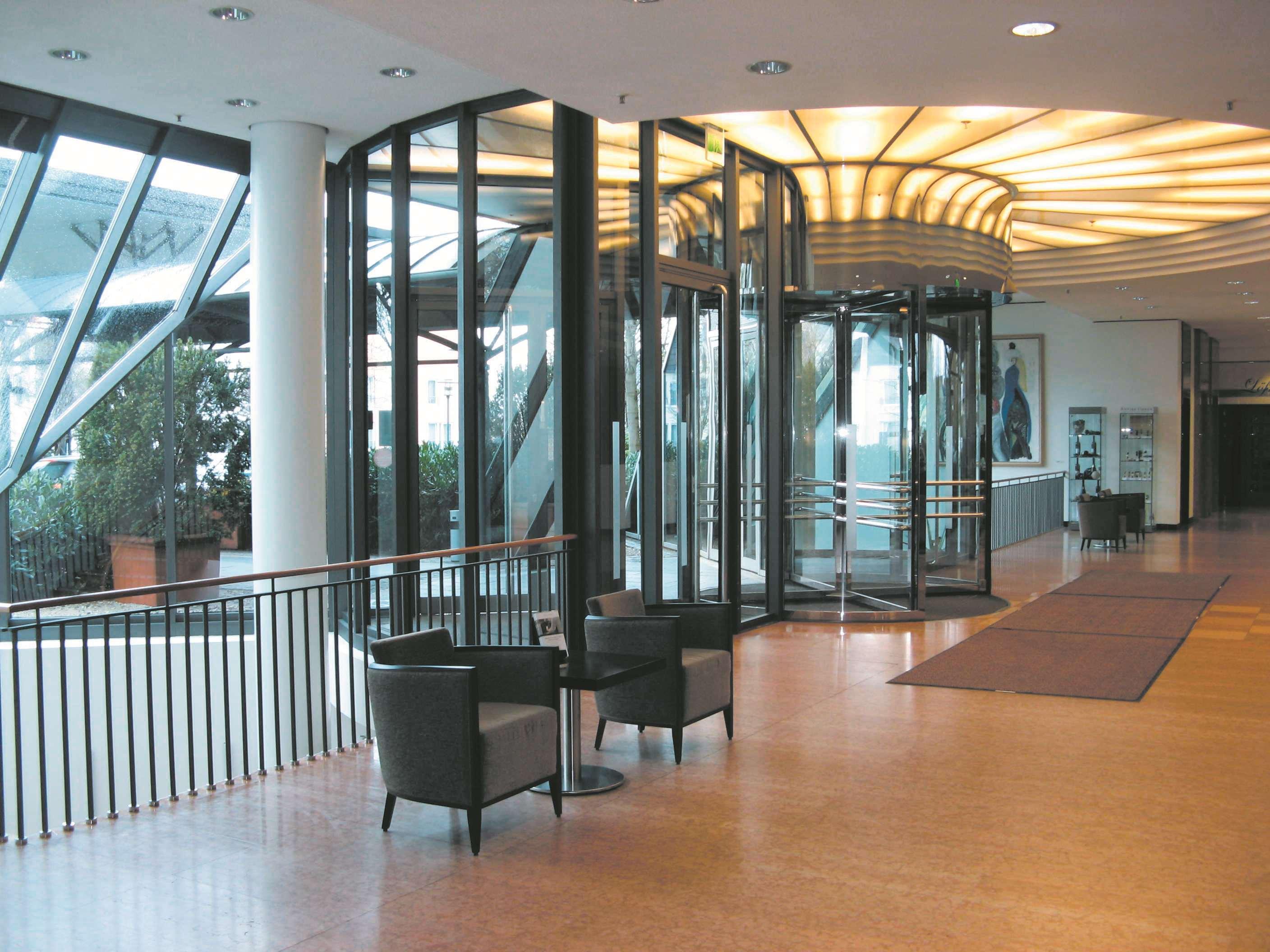Radisson Blu Park & Conference Centre Hotel 4*