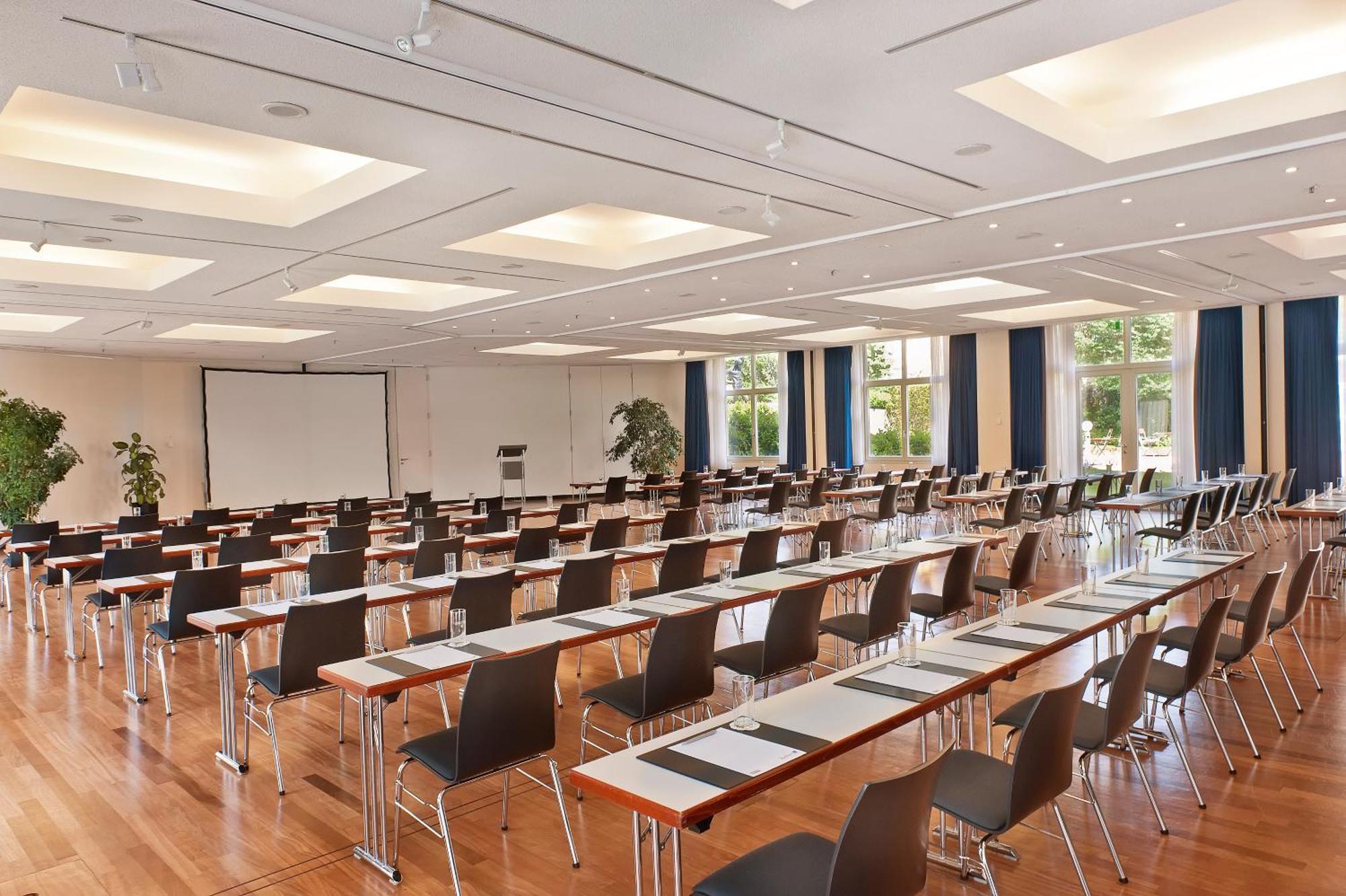 Hotel Radisson Blu Park & Conference Centre